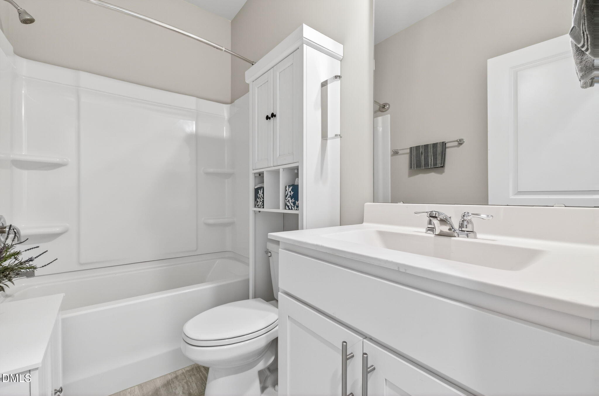 6626 Perry Creek Road Raleigh, NC 27616 - Photo 27 of 40 51-web-or-mls-6626 Perry Creek-26