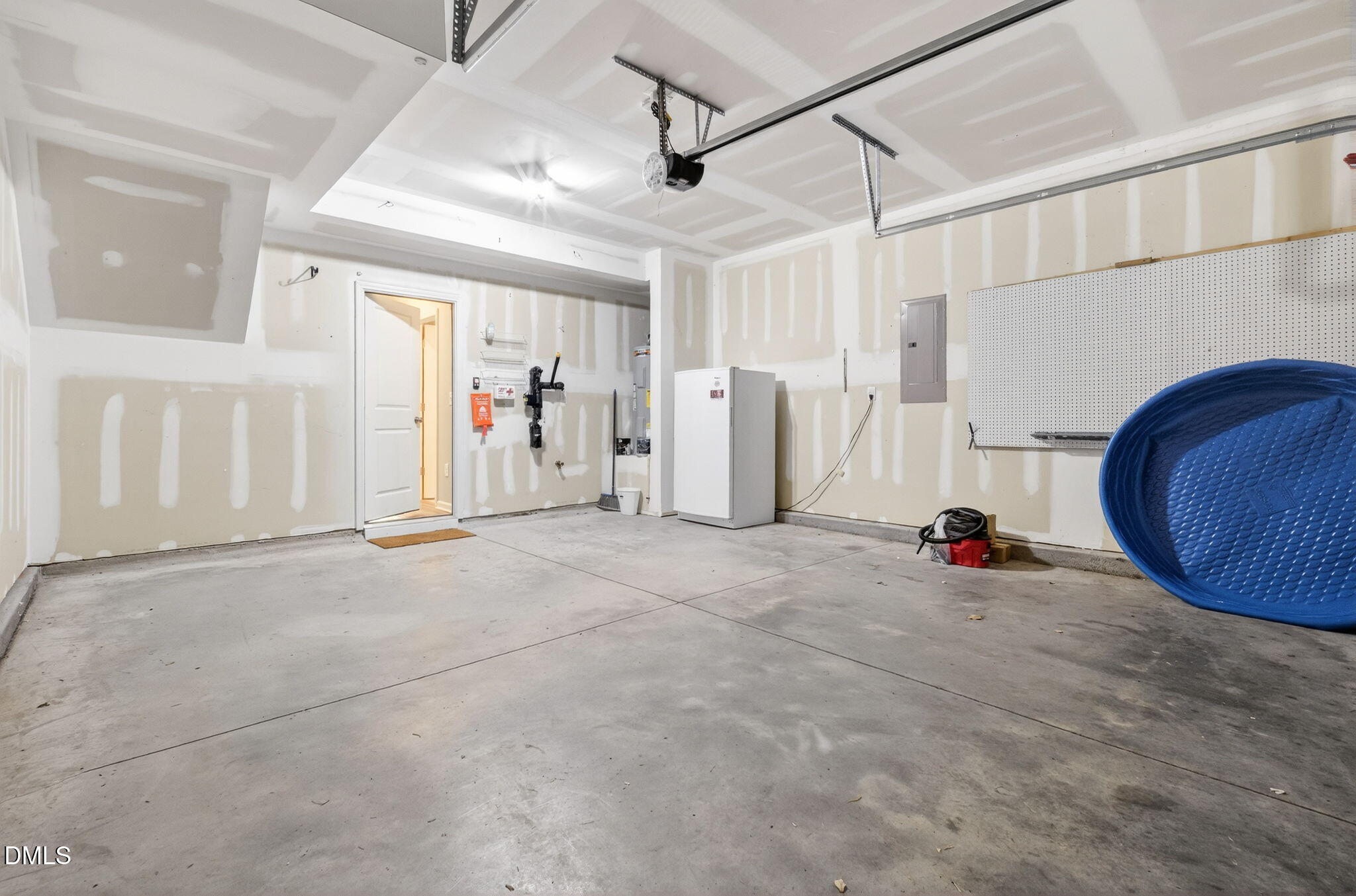 6626 Perry Creek Road Raleigh, NC 27616 - Photo 28 of 40 52-web-or-mls-6626 Perry Creek-27