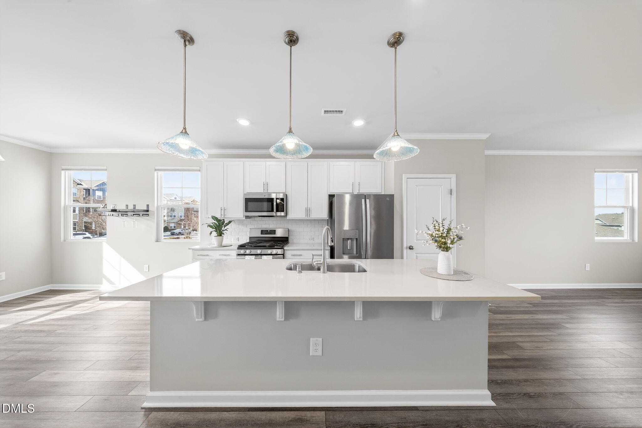 6626 Perry Creek Road Raleigh, NC 27616 - Photo 3 of 40 11-web-or-mls-6626 Perry Creek-29