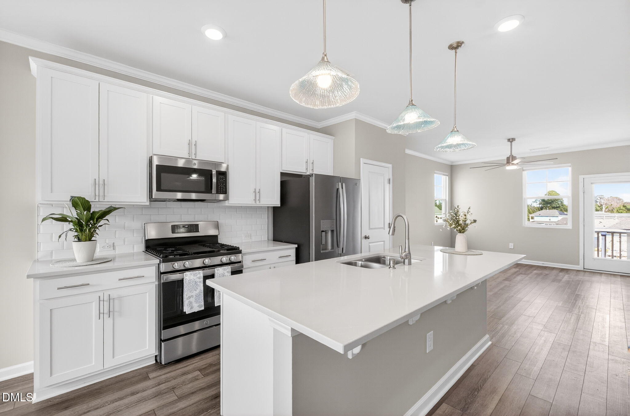 6626 Perry Creek Road Raleigh, NC 27616 - Photo 8 of 40 20-web-or-mls-6626 Perry Creek-37