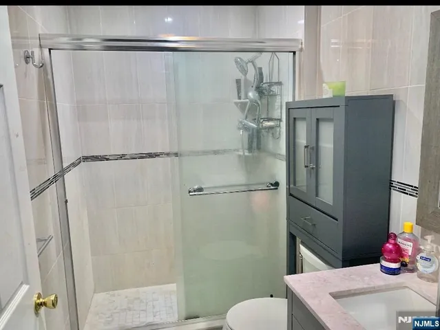 $3,600 | 106 East Madison Avenue, Unit 2, Dumont, NJ 07628