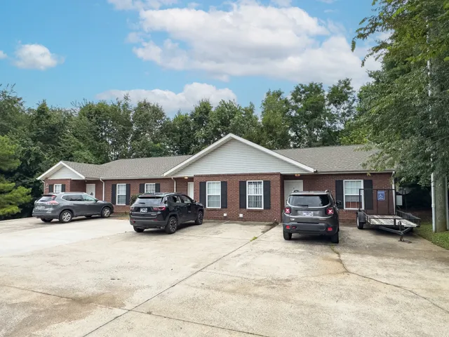 $880 | 299 Raleigh Drive, Unit F2, Clarksville, TN 37043