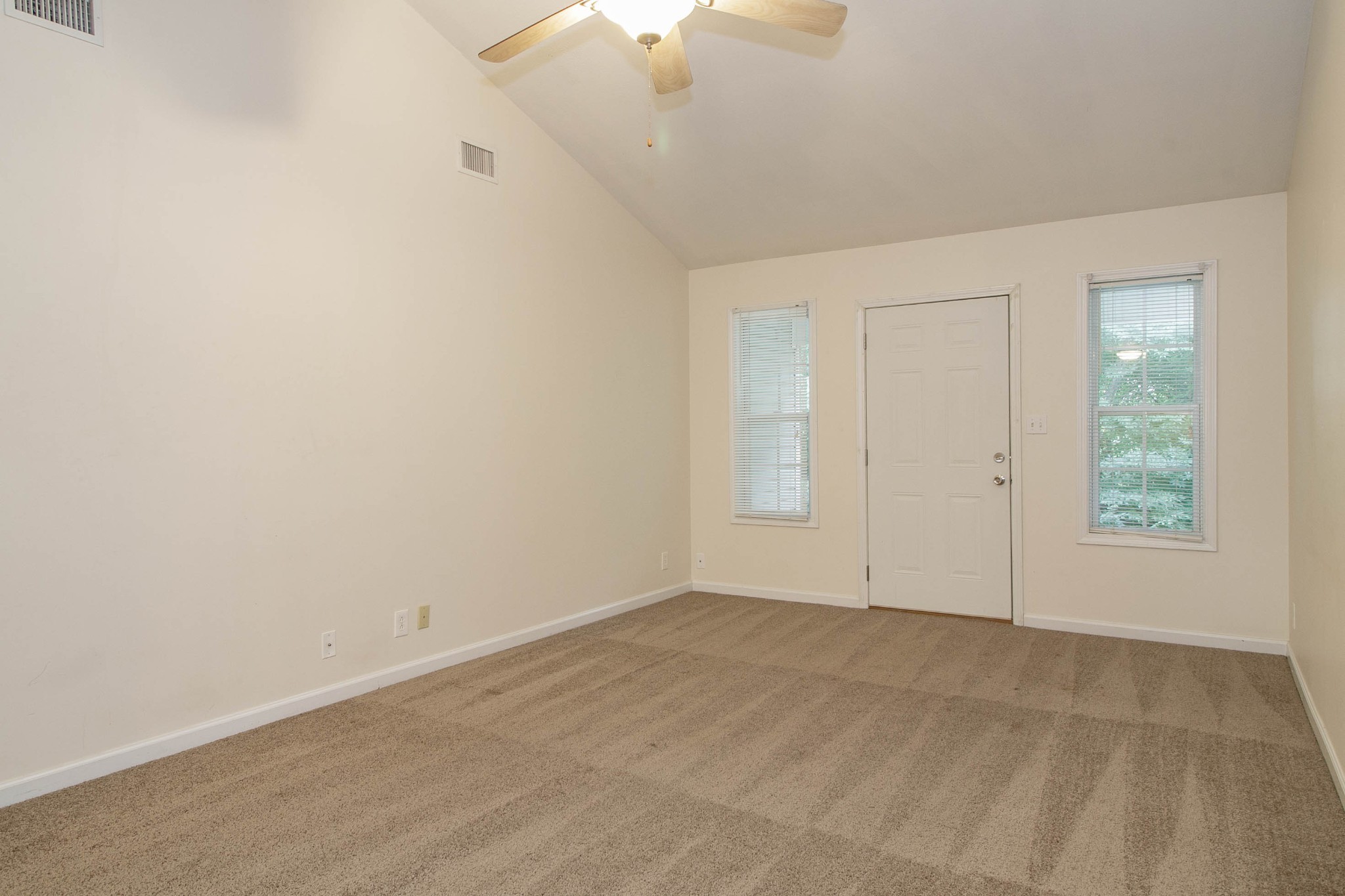 299 Raleigh Drive, Unit F2 Clarksville, TN 37043 - Photo 7 of 27 a view of an empty room with a window