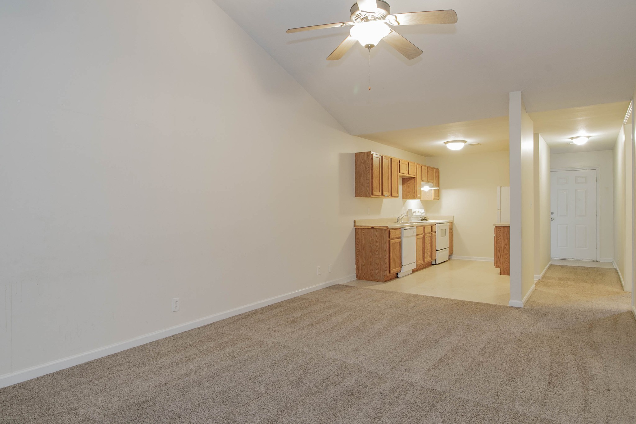 299 Raleigh Drive, Unit F2 Clarksville, TN 37043 - Photo 9 of 27 a view of a livingroom with a kitchen
