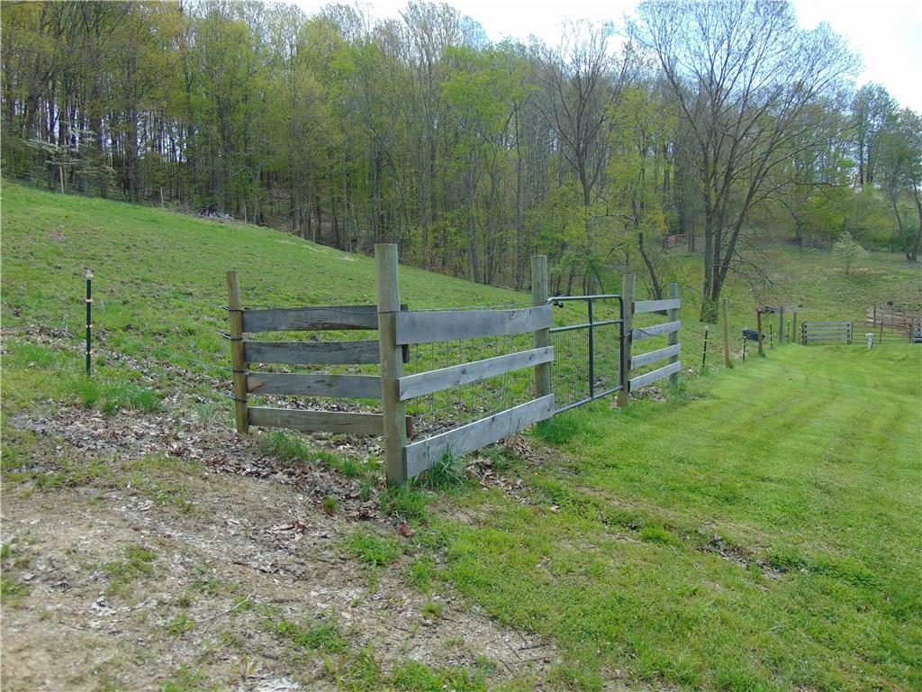 160 Eaton Run Road Jefferson, PA 15344 - Photo 19 of 25