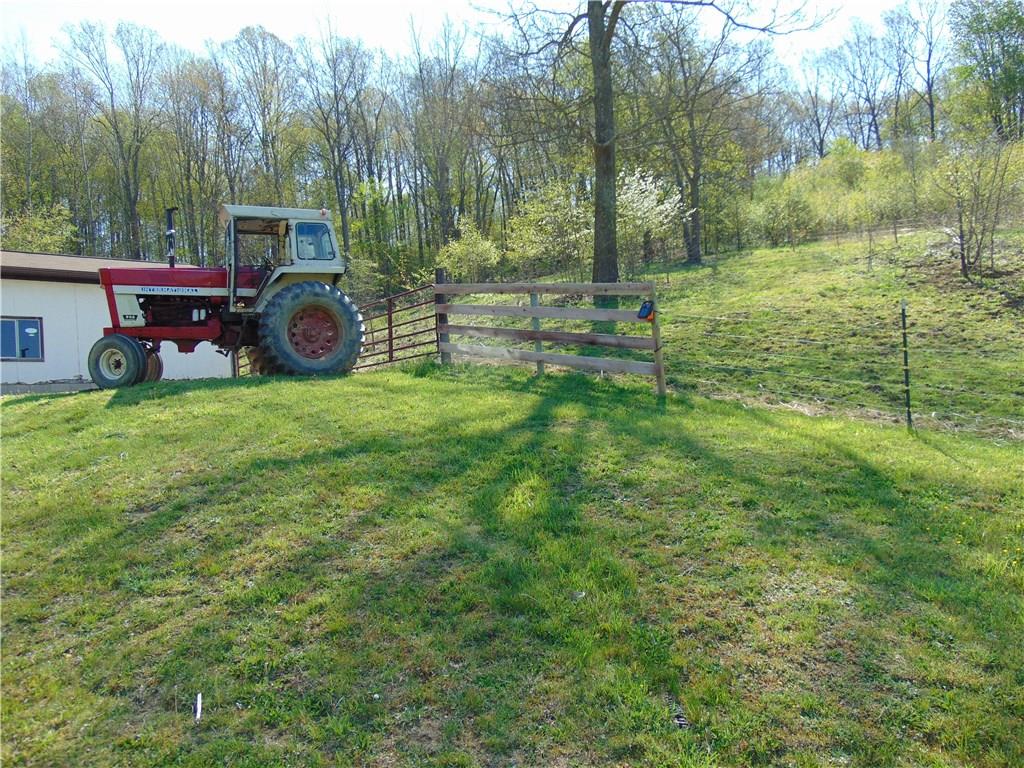 160 Eaton Run Road Jefferson, PA 15344 - Photo 5 of 25