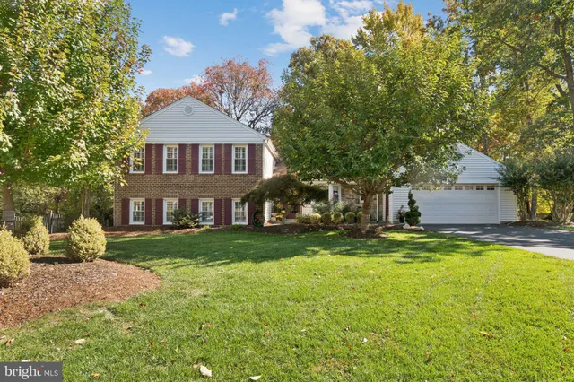 $1,299,000 | 1507 Laurel Hill Road, Vienna, VA 22182