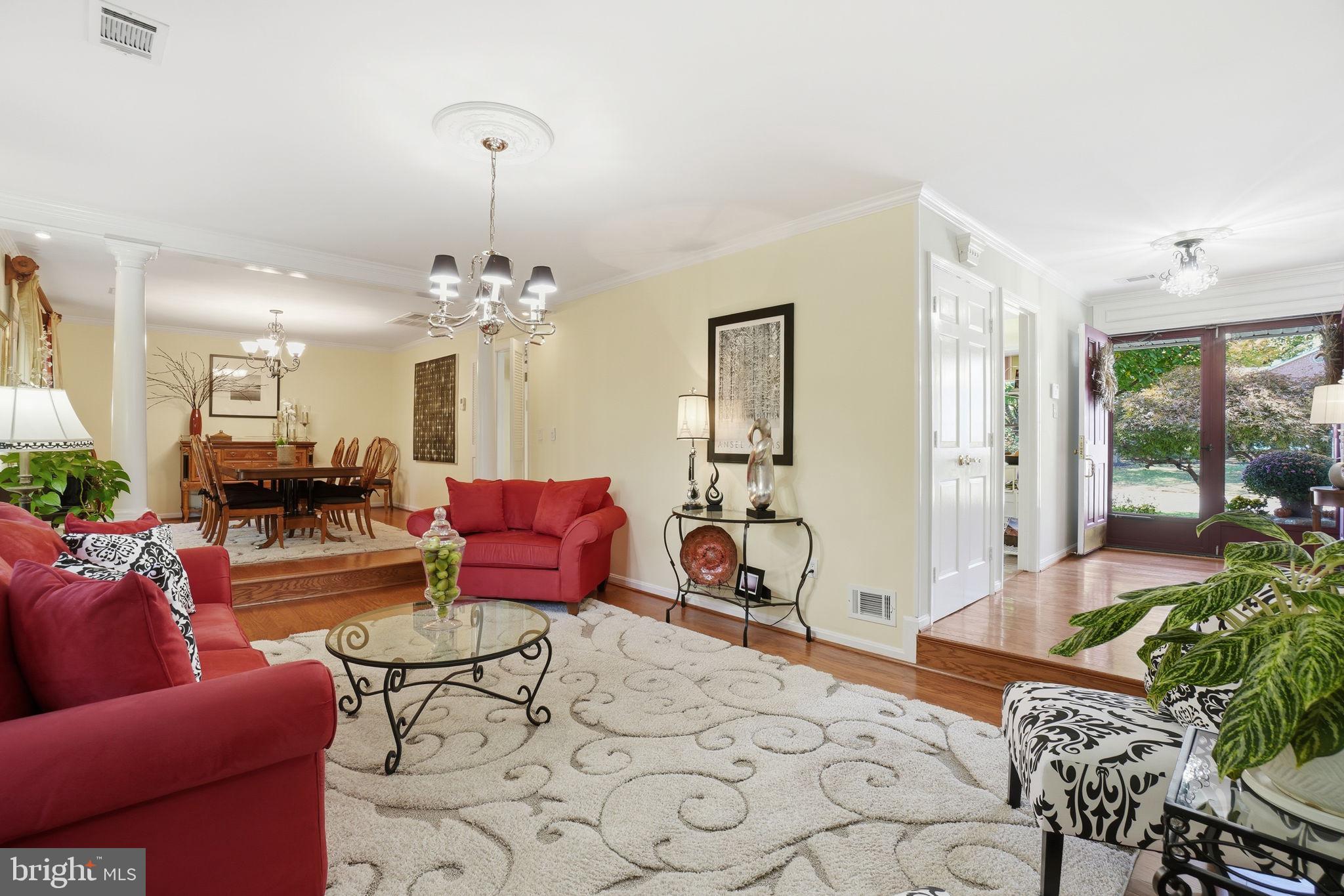 1507 Laurel Hill Road Vienna, VA 22182 - Photo 14 of 60 Sunny & spacious living room