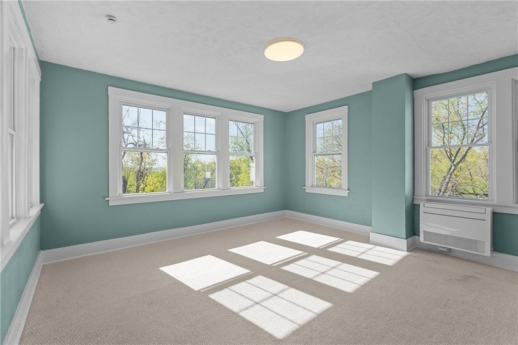 2 Marshall Road Pittsburgh, PA 15214 - Photo 21 of 46 a view of livingroom with window