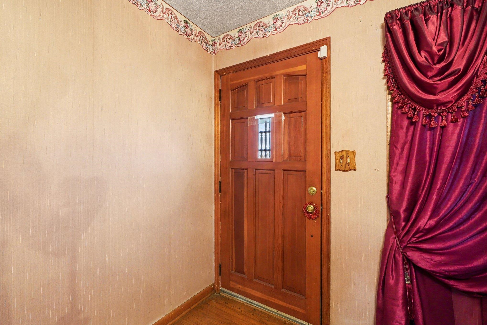 2014 Center Street Spartanburg, SC 29303 - Photo 3 of 17