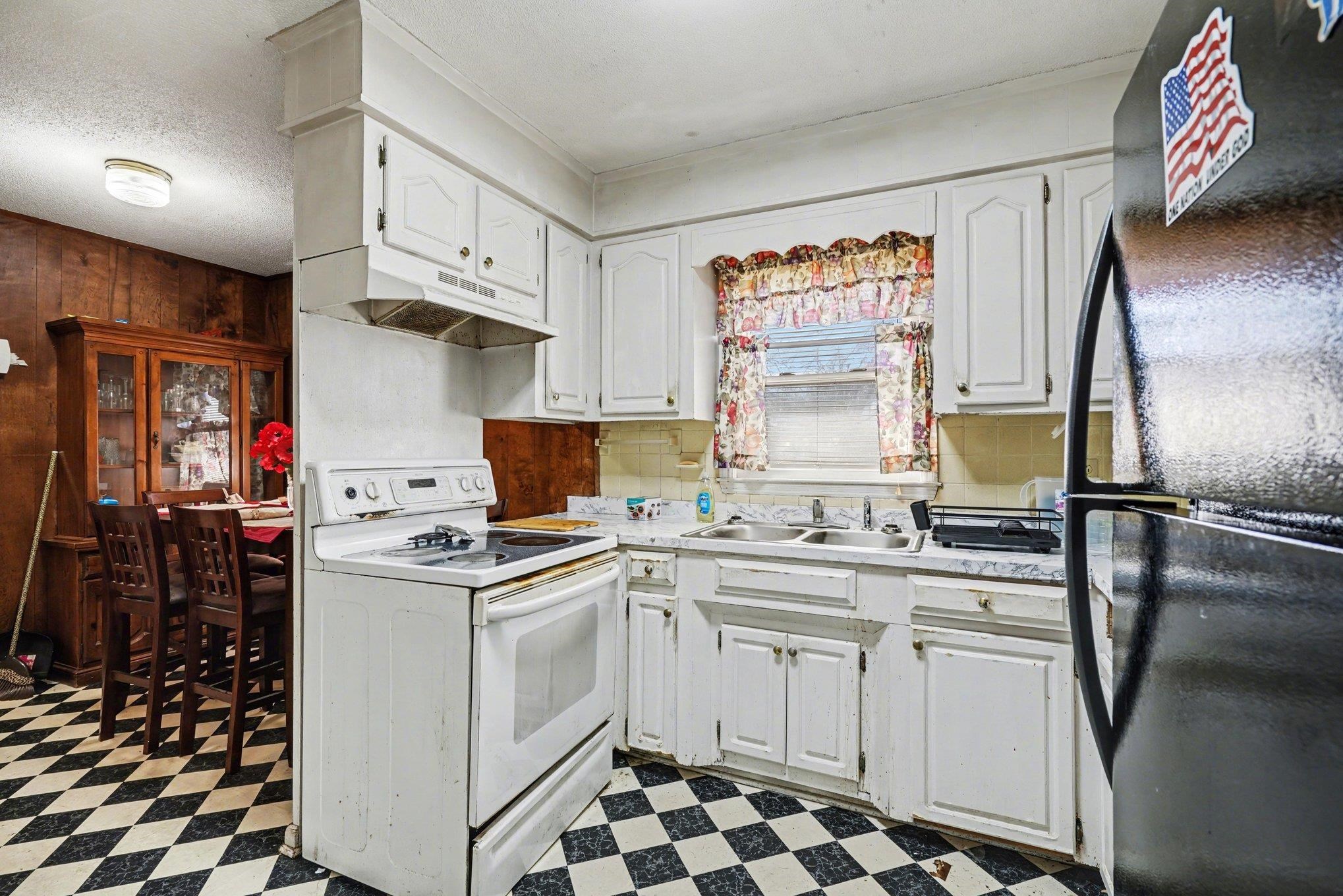 2014 Center Street Spartanburg, SC 29303 - Photo 6 of 17