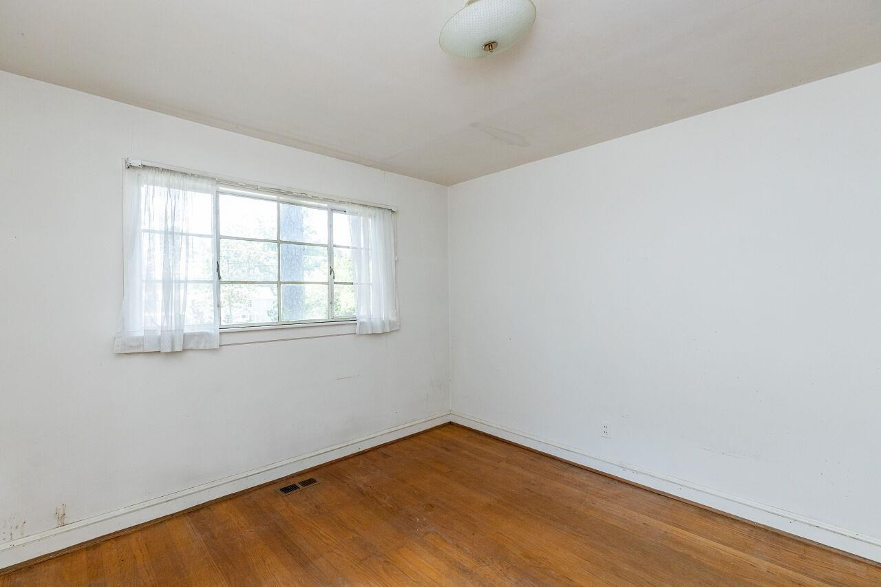 4104 Reavis Road Raleigh, NC 27606 - Photo 19 of 29 Photo 19