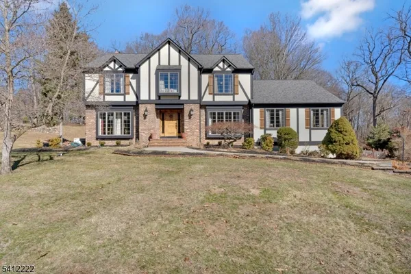 $875,000 | 102 Hoffman Lane, Glen Gardner, NJ 08826