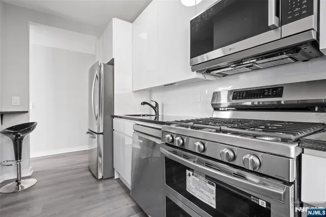 $295,000 | 3315 Pleasant Avenue, Unit 521, Union City, NJ 07087