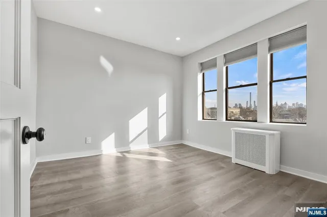 $295,000 | 3315 Pleasant Avenue, Unit 521, Union City, NJ 07087