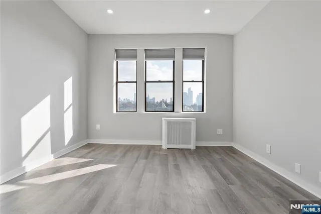 $295,000 | 3315 Pleasant Avenue, Unit 521, Union City, NJ 07087