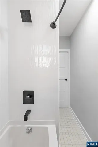 $295,000 | 3315 Pleasant Avenue, Unit 521, Union City, NJ 07087