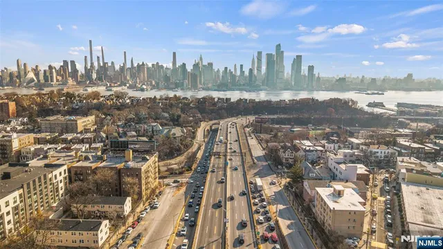 $295,000 | 3315 Pleasant Avenue, Unit 521, Union City, NJ 07087