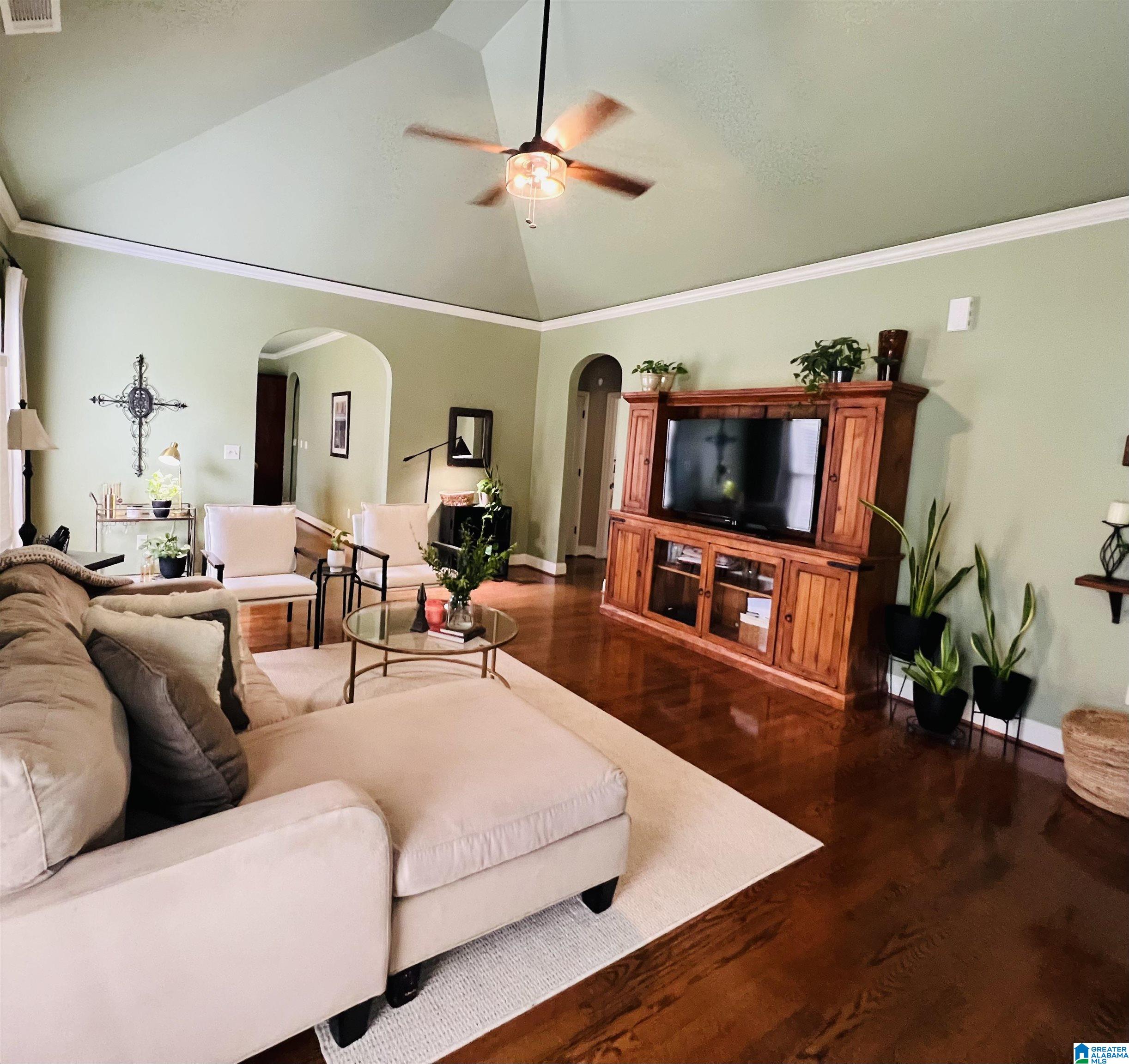 402 Ballantrae Road Pelham, AL 35124 - Photo 8 of 89