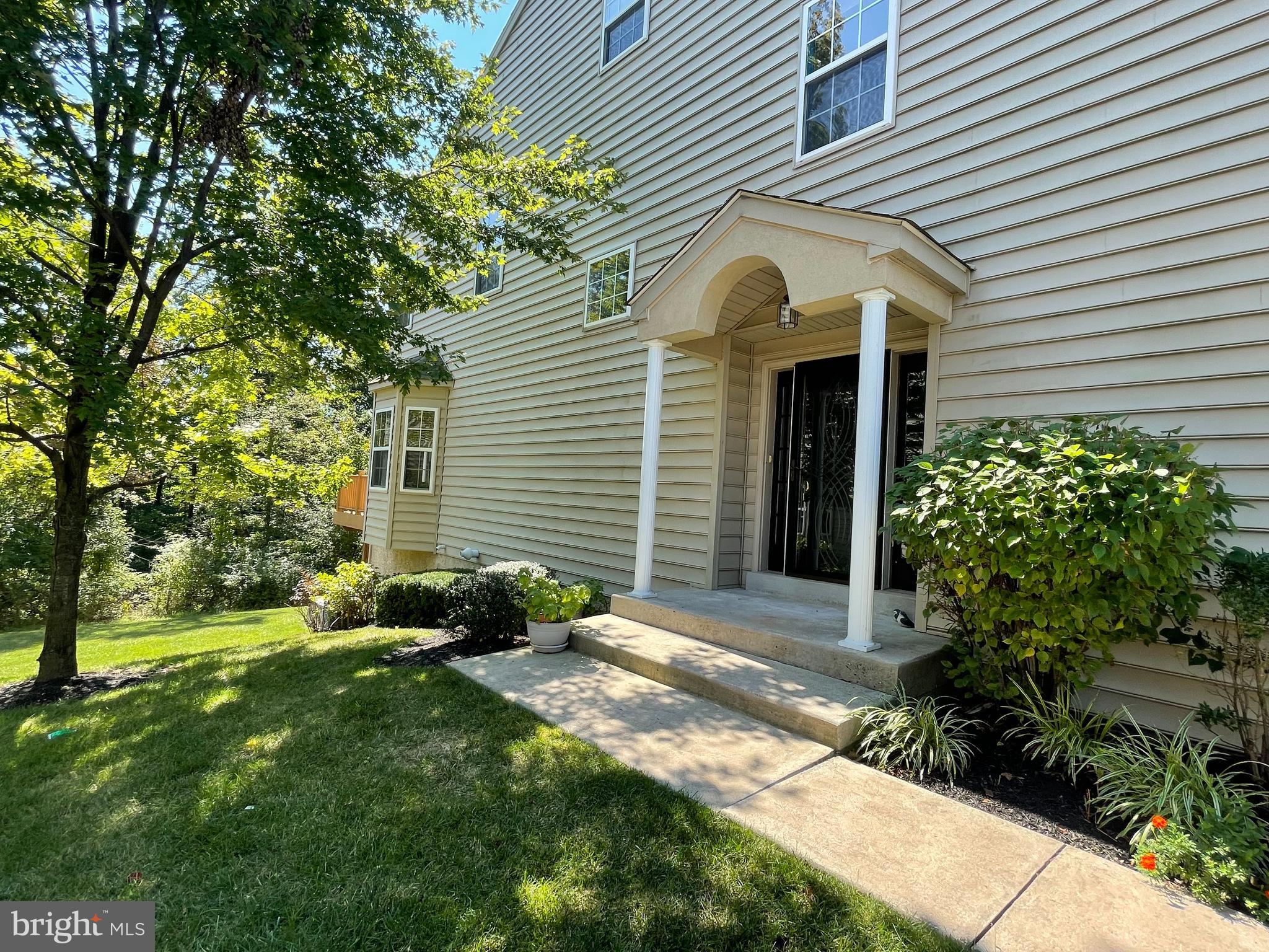 19 Arbor Circle Colmar, PA 18915 - Photo 3 of 60 a front view of a house with garden