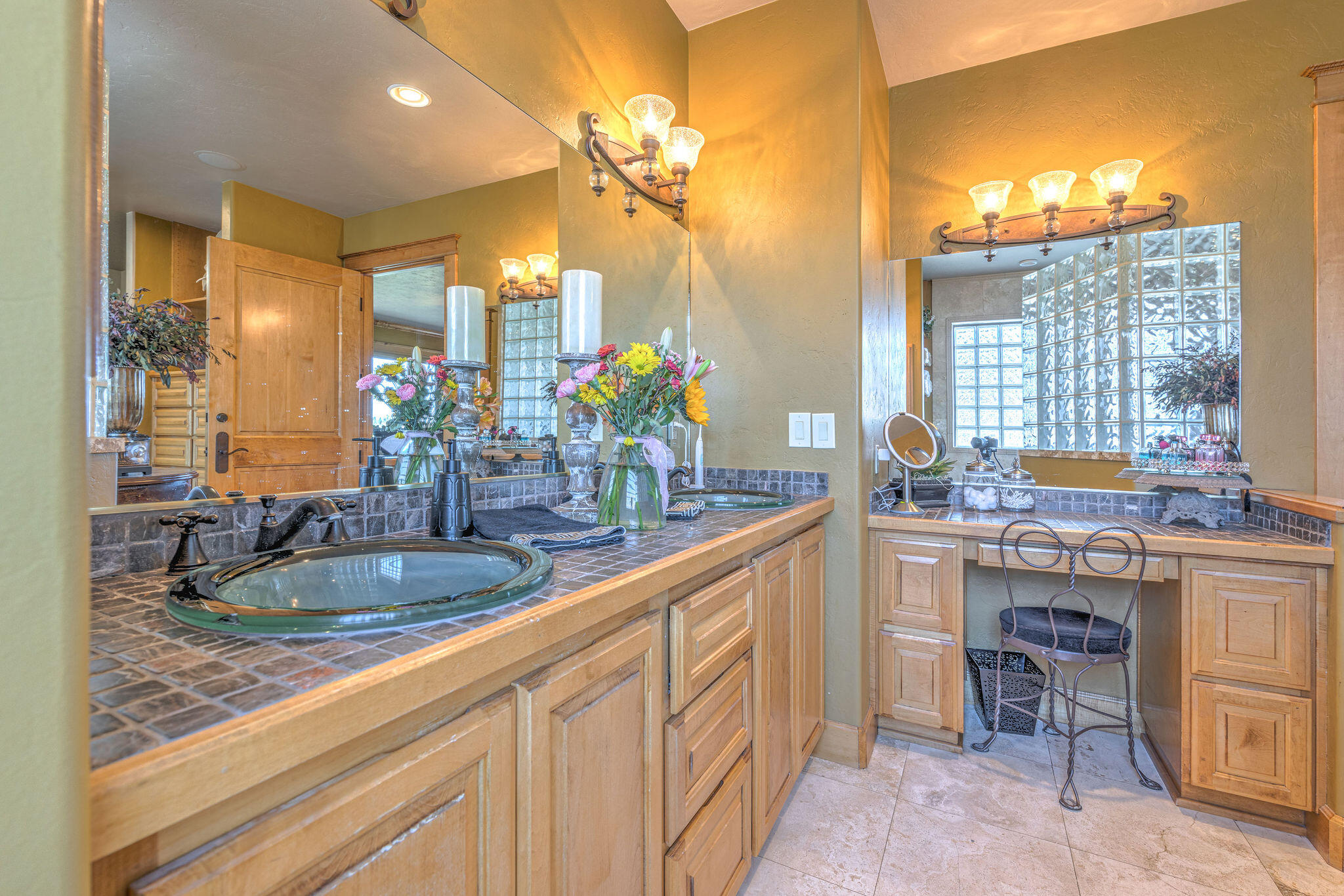 23770 Dodds Road Bend, OR 97701 - Photo 19 of 90 090A1083_4_5_6_7