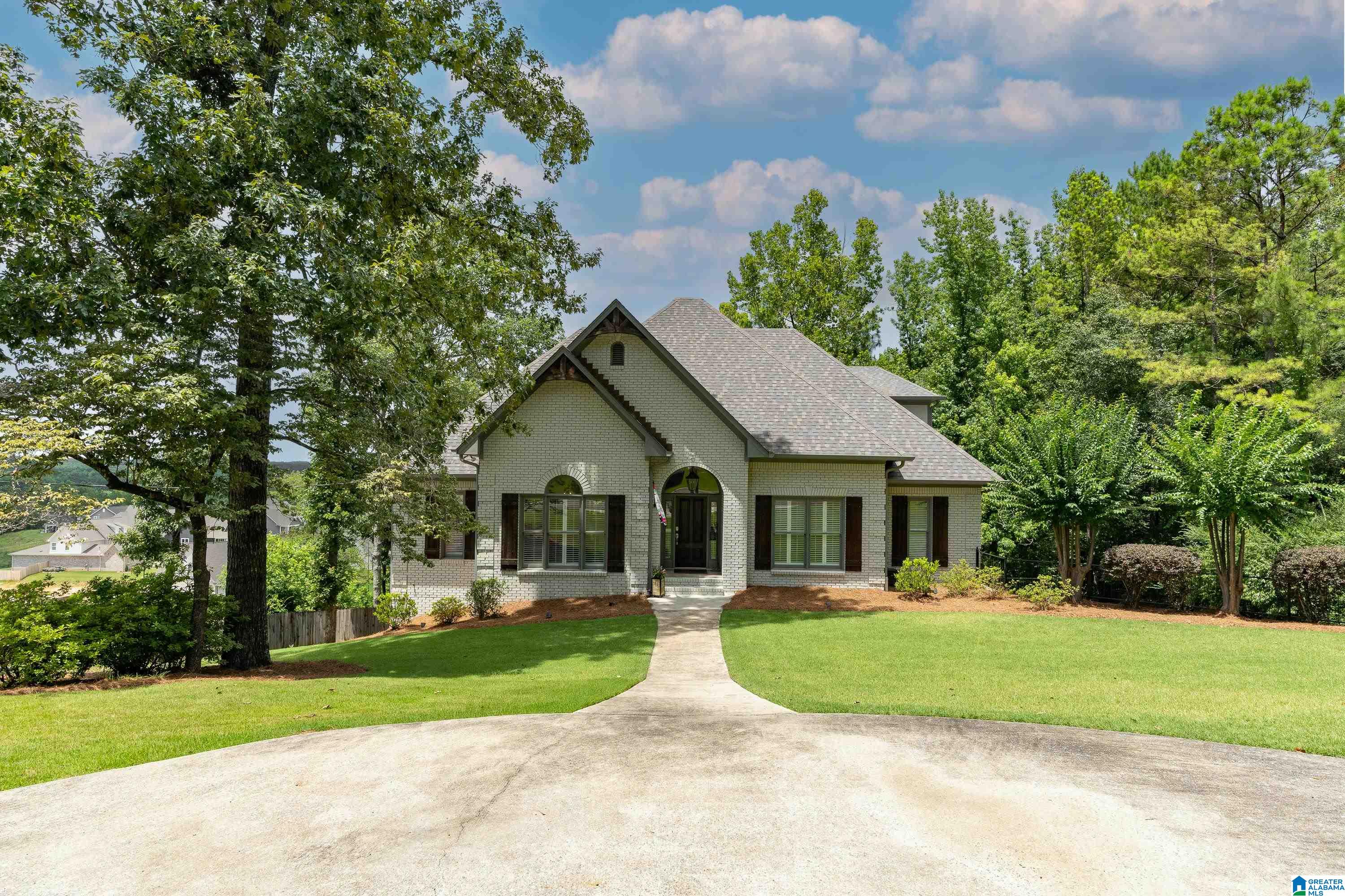 302 Norwick Lane Alabaster, AL 35007 - Photo 3 of 57