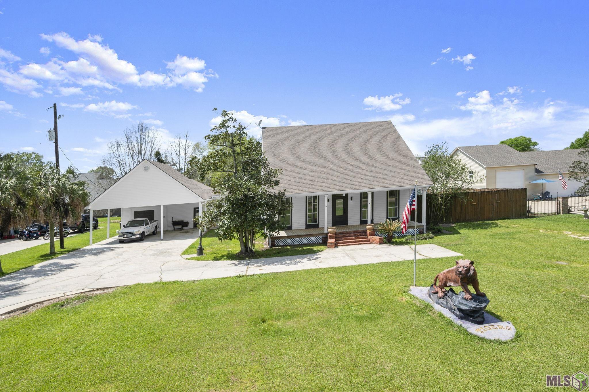 32787 Duff Road Walker, LA 70785 - Photo 2 of 51