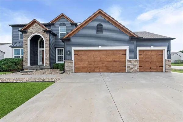 $635,000 | 23509 West 93rd Street, Lenexa, KS 66227