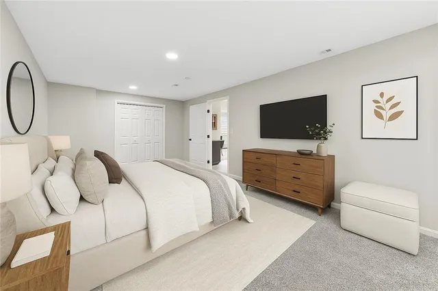 $645,000 | 23509 West 93rd Street, Lenexa, KS 66227