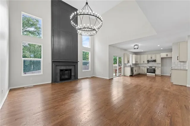 $645,000 | 23509 West 93rd Street, Lenexa, KS 66227