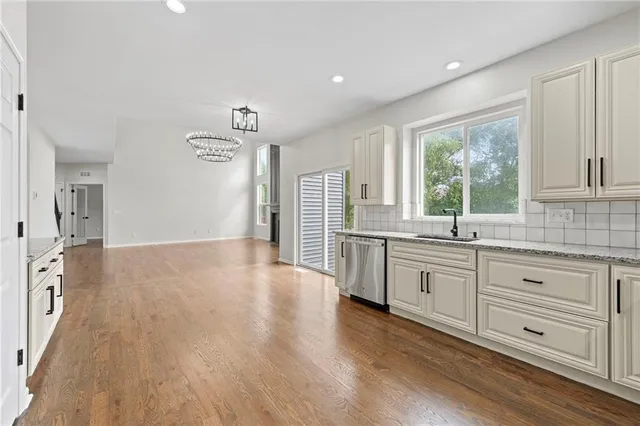 $645,000 | 23509 West 93rd Street, Lenexa, KS 66227