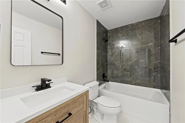 $645,000 | 23509 West 93rd Street, Lenexa, KS 66227