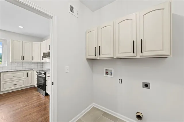 $645,000 | 23509 West 93rd Street, Lenexa, KS 66227