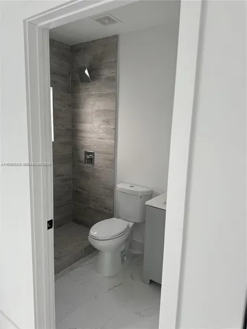 $3,000 | 325 Northwest 11th Street, Unit A, Pompano Beach, FL 33060