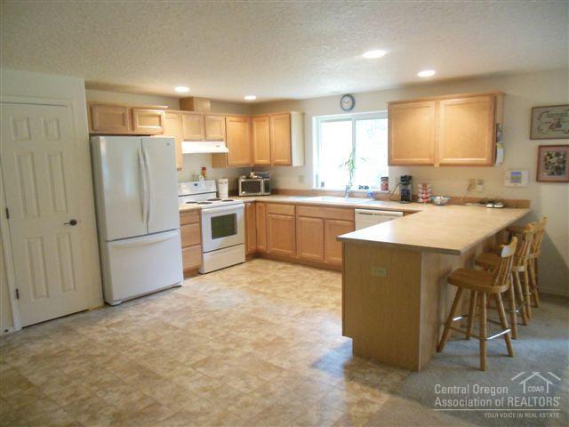 17065 Sacramento Road Bend, OR 97707 - Photo 5 of 15 Additional Photo