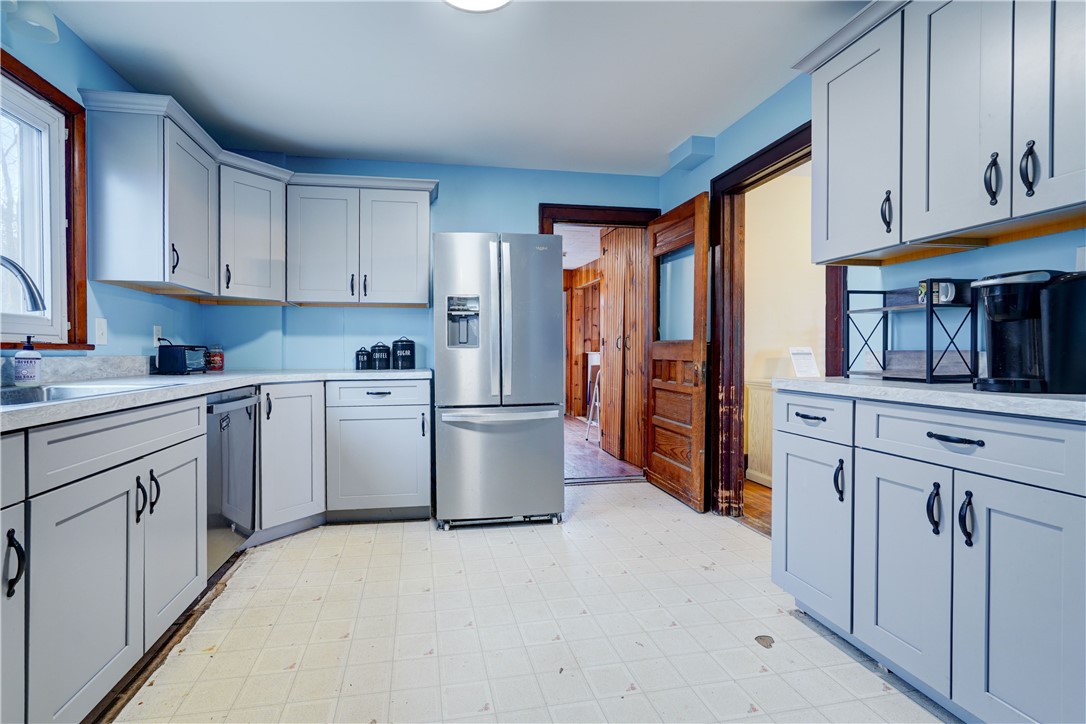 1534 Lake Road North Hamlin, NY 14464 - Photo 11 of 37