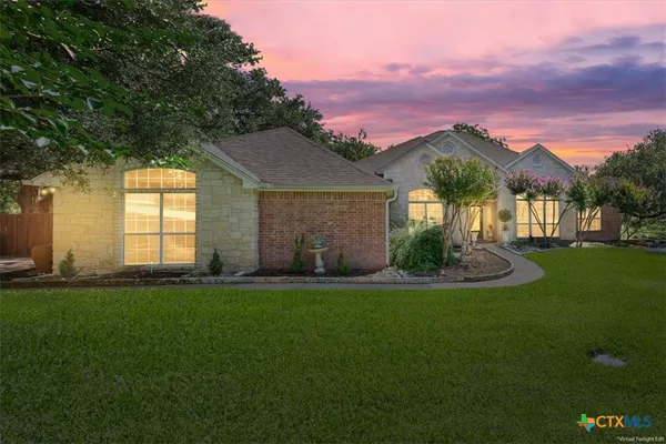 $555,900 | 200 Carriage House Road, Salado, TX 76571