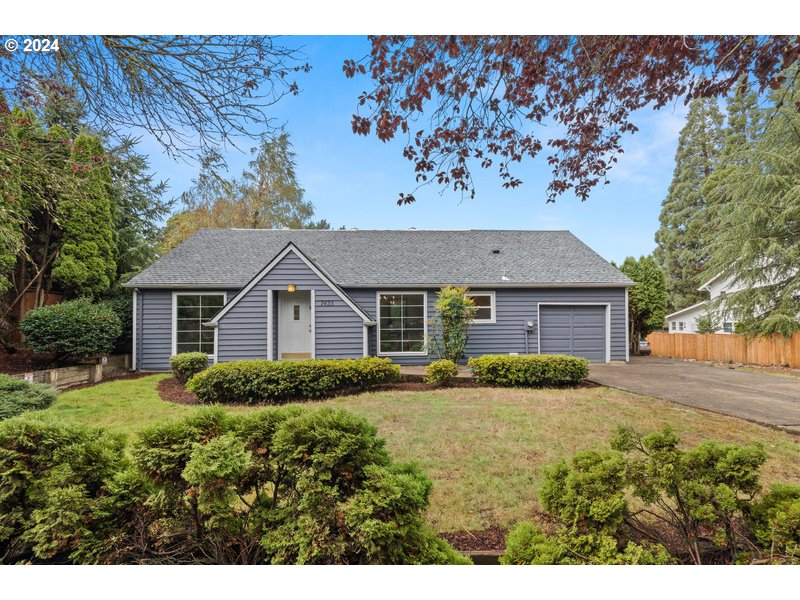7435 Southwest Sorrento Road Beaverton, OR 97008 - Photo 1 of 29 Gallery Image 1
