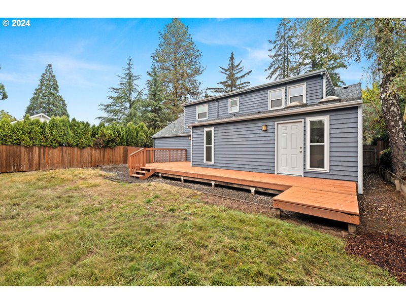 7435 Southwest Sorrento Road Beaverton, OR 97008 - Photo 4 of 29 Gallery Image 4