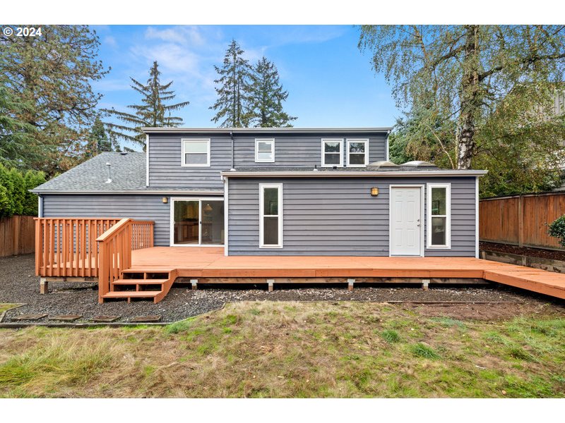 7435 Southwest Sorrento Road Beaverton, OR 97008 - Photo 5 of 29 Gallery Image 5