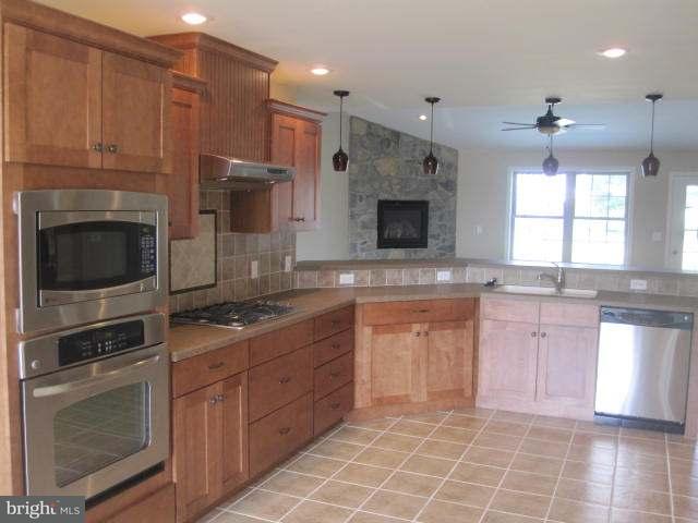 433 Meeting House Spring Road Carlisle, PA 17013 - Photo 5 of 25 Gallery Image 5