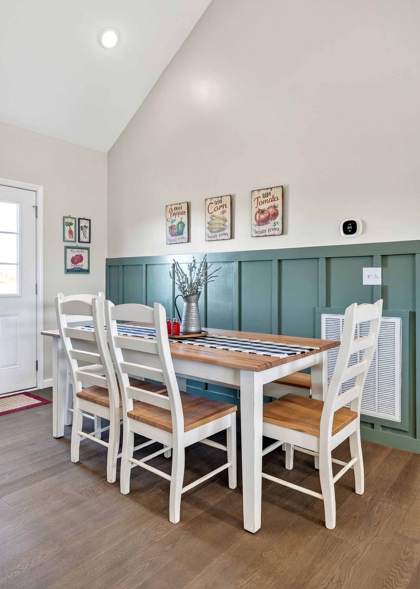 1663 Parker Road Sparta, TN 38583 - Photo 13 of 30 a view of a dining room with furniture