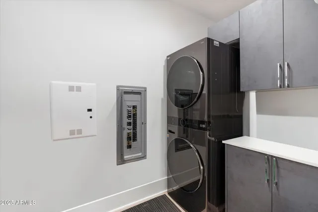 a close view of door lock