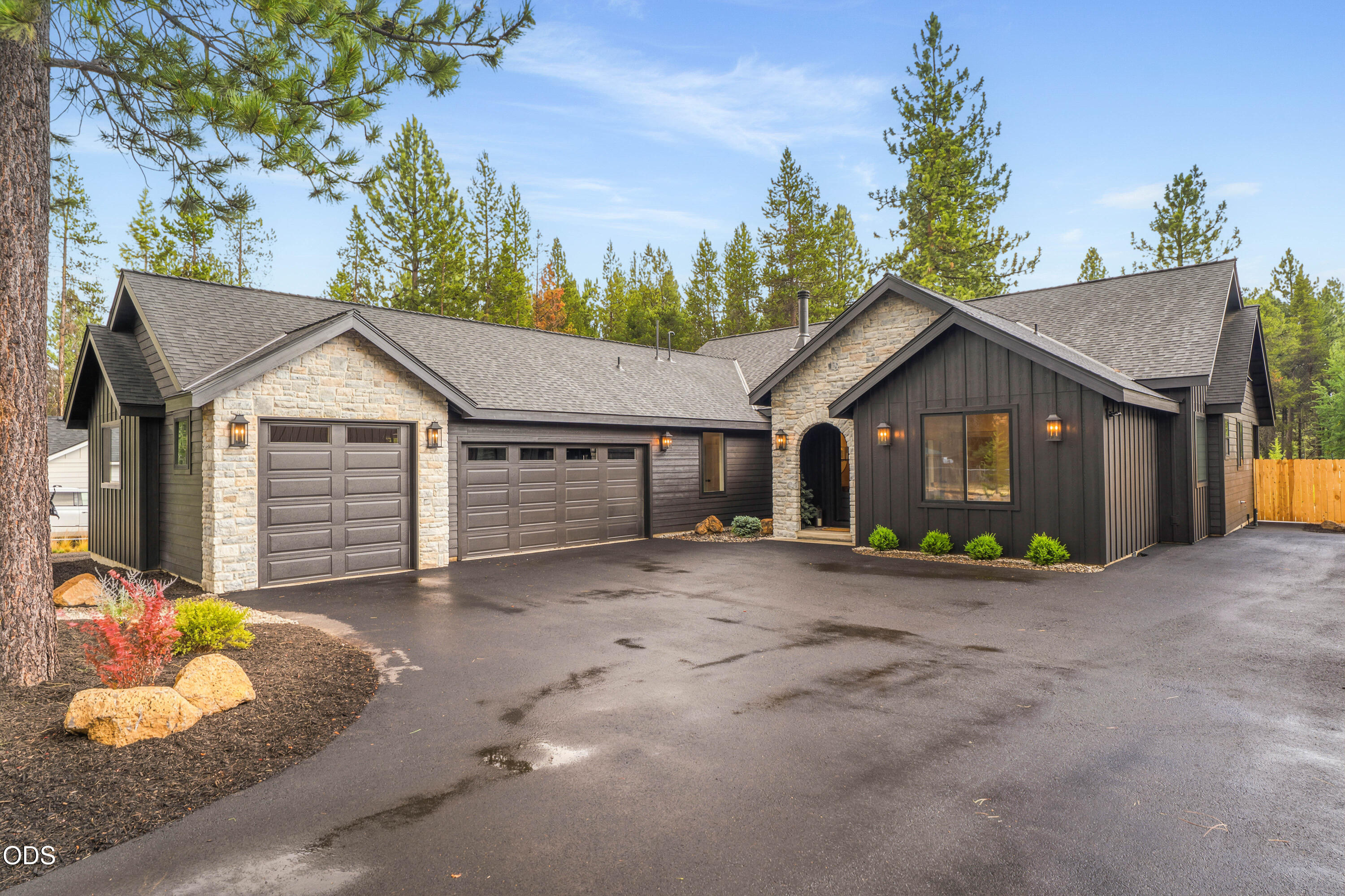 17498 Snow Goose Road Bend, OR 97707 - Photo 22 of 66 Gallery Image 22