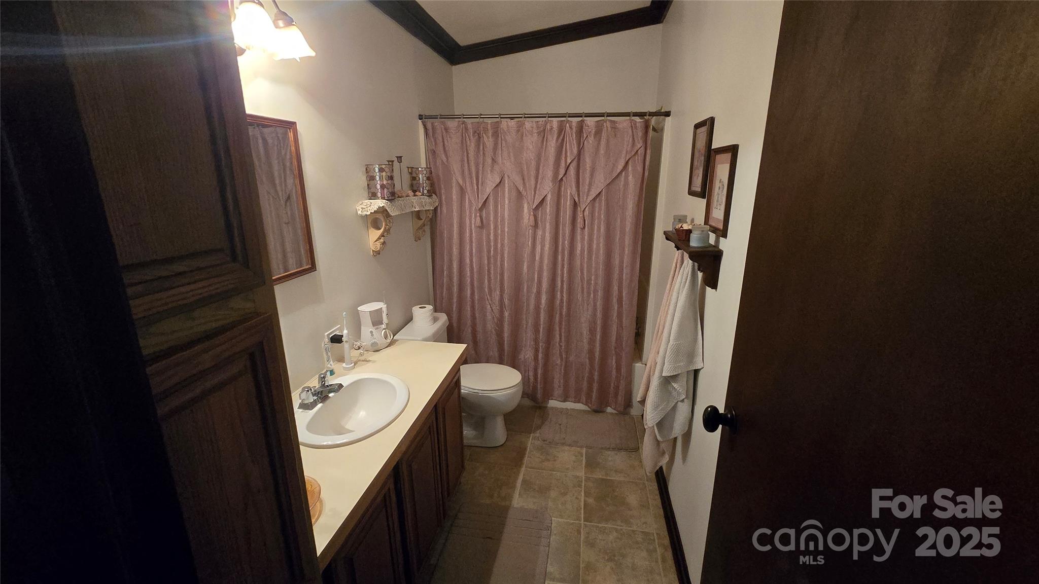 5832 Thompson Road Charlotte, NC 28216 - Photo 19 of 33