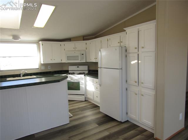 19210 Loop Road Colorado Springs, CO 80928 - Photo 4 of 18 Gallery Image 4