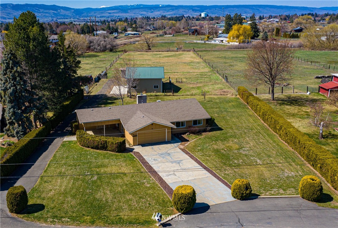 521 Strange Road Ellensburg, WA 98926 - Photo 2 of 26 Gallery Image 2