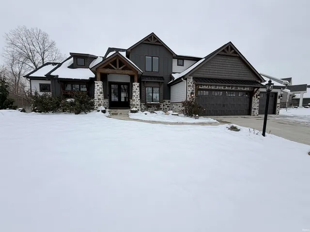$879,900 | 16467 Quarry Boulevard, Huntertown, IN 46748