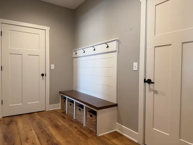 $879,900 | 16467 Quarry Boulevard, Huntertown, IN 46748