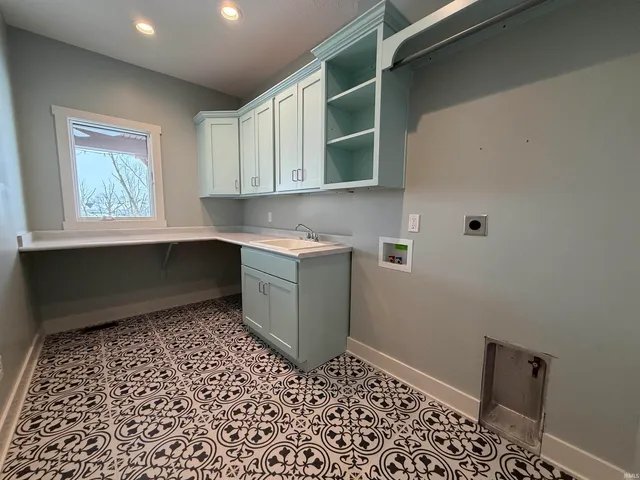 $879,900 | 16467 Quarry Boulevard, Huntertown, IN 46748